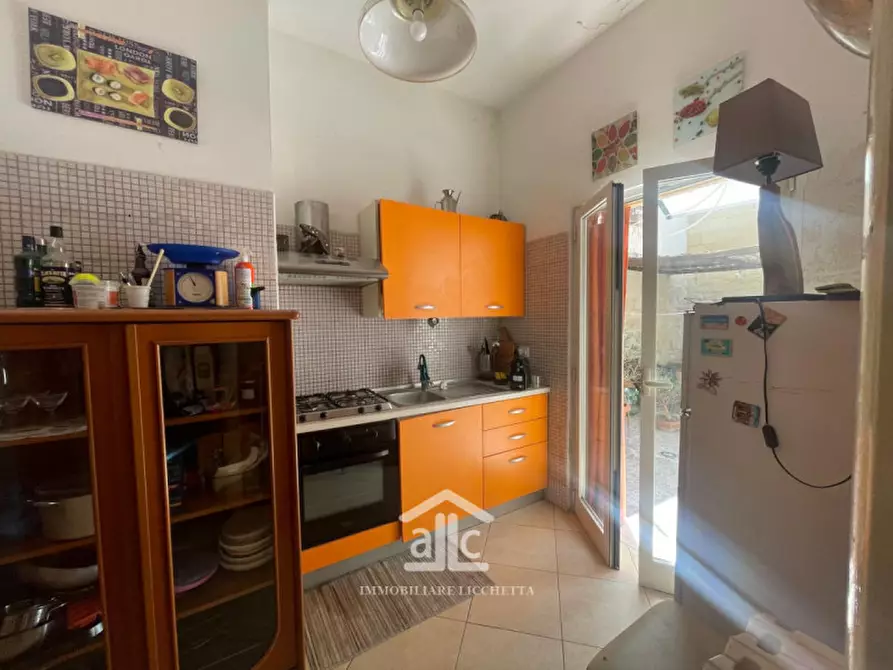 Immagine 8 di Appartamento in vendita  in Via di Porcigliano 21 a Lecce