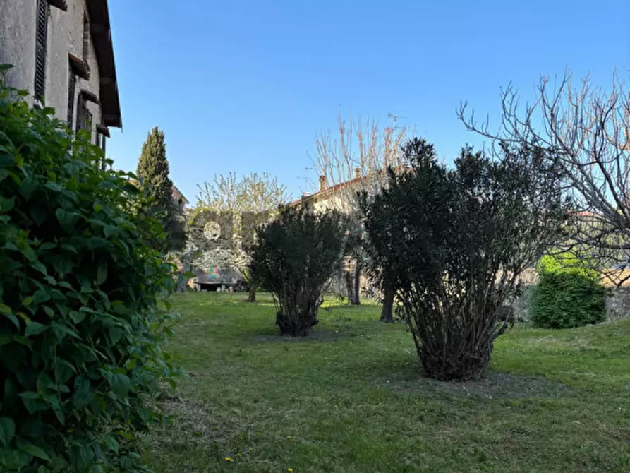 Immagine 13 di Appartamento in vendita  a Padenghe Sul Garda