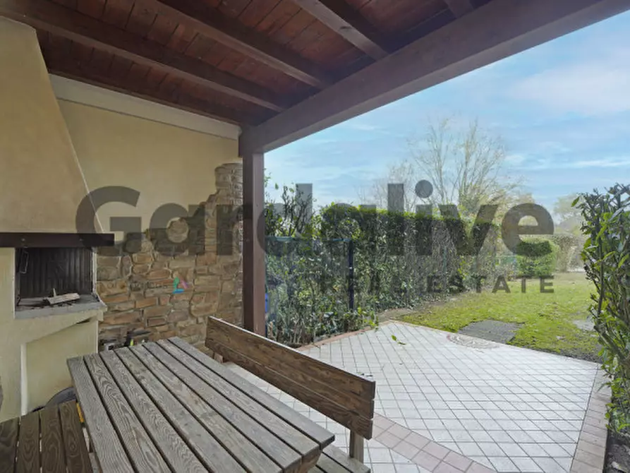 Immagine 20 di Appartamento in vendita  in Via Leonardo da Vinci a Padenghe Sul Garda