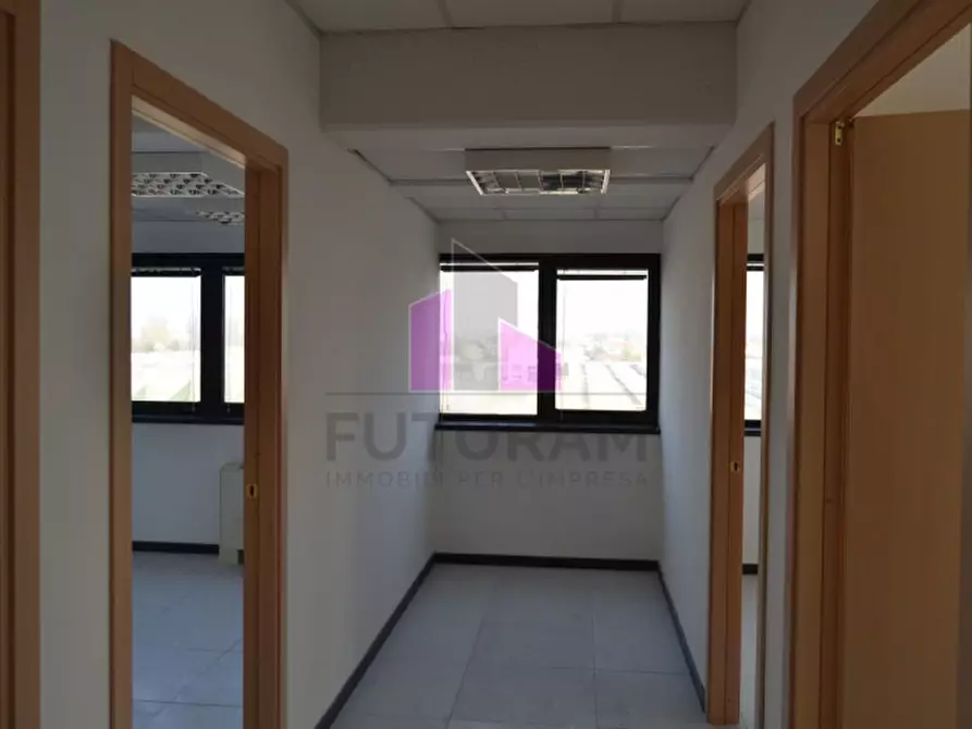 Immagine 4 di Ufficio in affitto  in Via Messico 9999 a Padova
