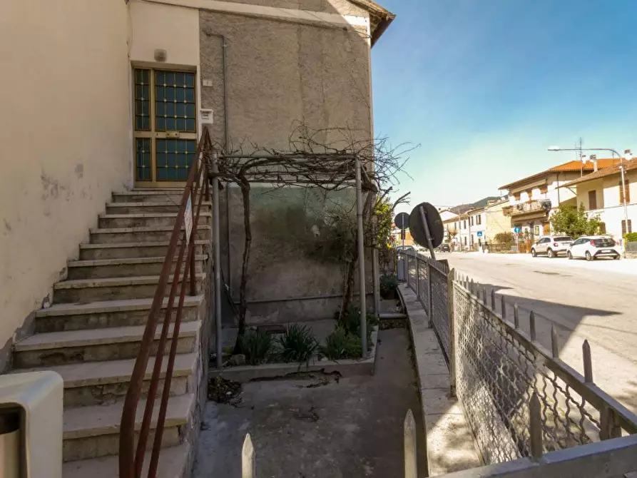 Immagine 19 di Appartamento in vendita  in via Flaminia 5 a Acqualagna