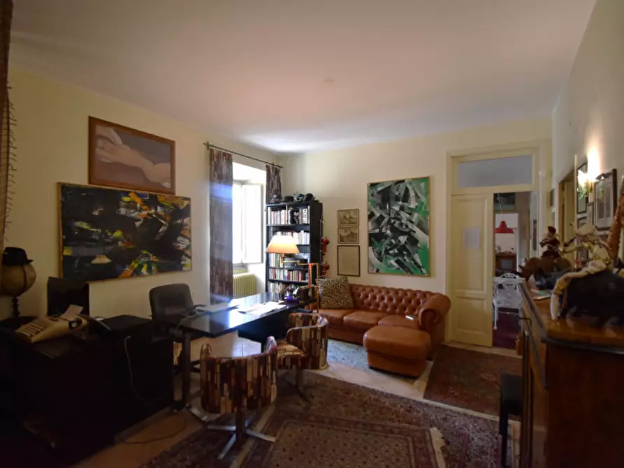 Immagine 3 di Appartamento in vendita  in Viale di Trastevere a Roma