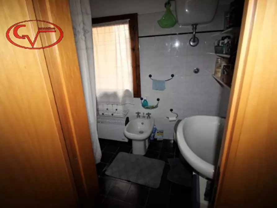 Immagine 12 di Appartamento in vendita  in Via roma a Montevarchi