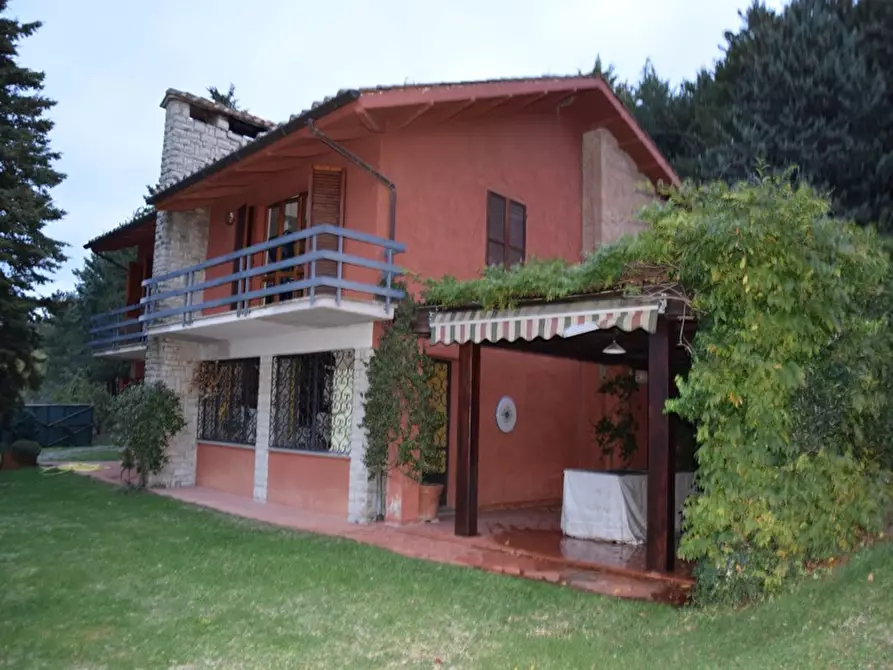 Immagine 1 di Villa in vendita  in Via vocabolo Calcinaio, N. 184/A a Umbertide
