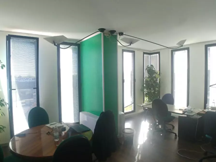 Immagine 8 di Ufficio in vendita  in VIA DI VITTORIO G. a Segrate