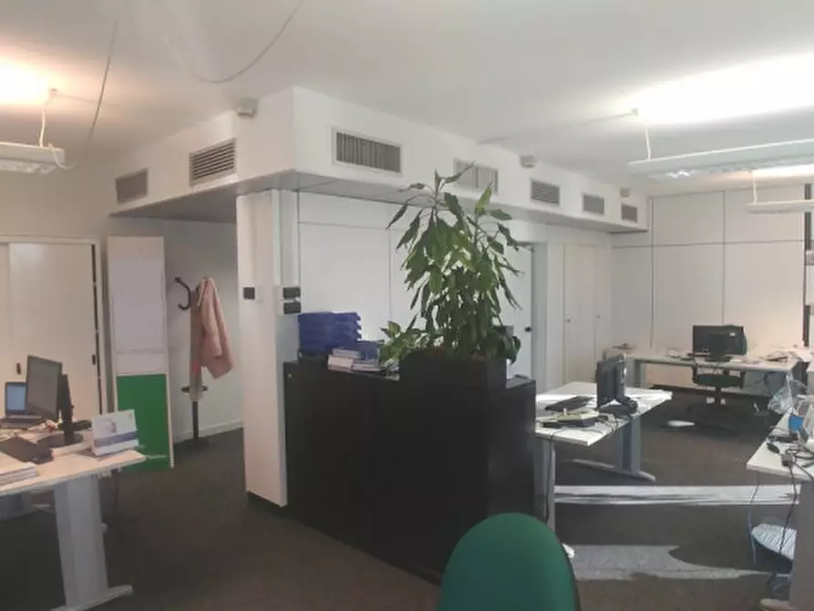 Immagine 2 di Ufficio in vendita  in VIA DI VITTORIO G. a Segrate