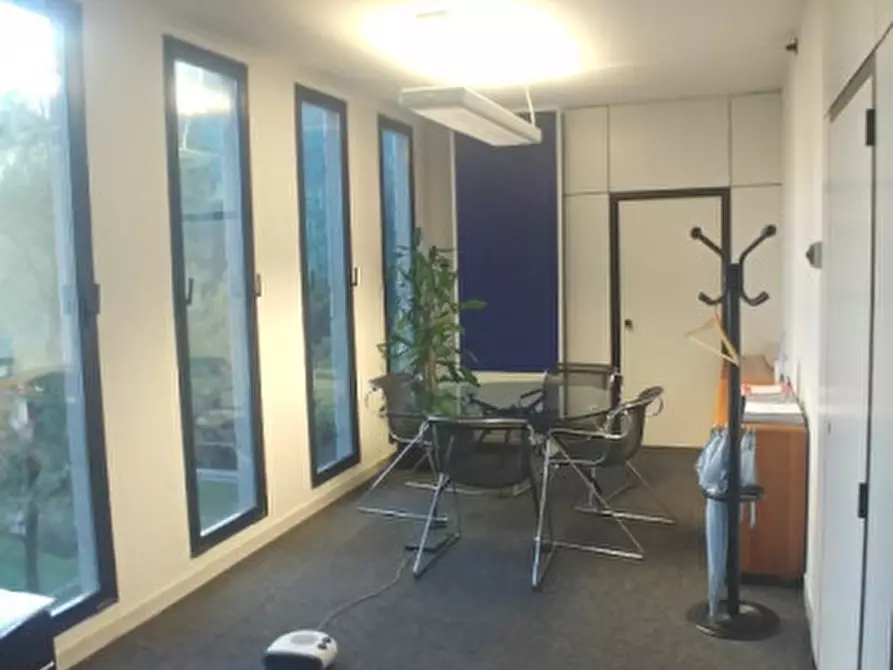 Immagine 12 di Ufficio in vendita  in VIA DI VITTORIO G. a Segrate