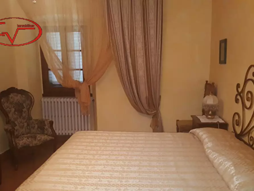 Immagine 19 di Rustico / casale in vendita  in cesto a Figline E Incisa Valdarno