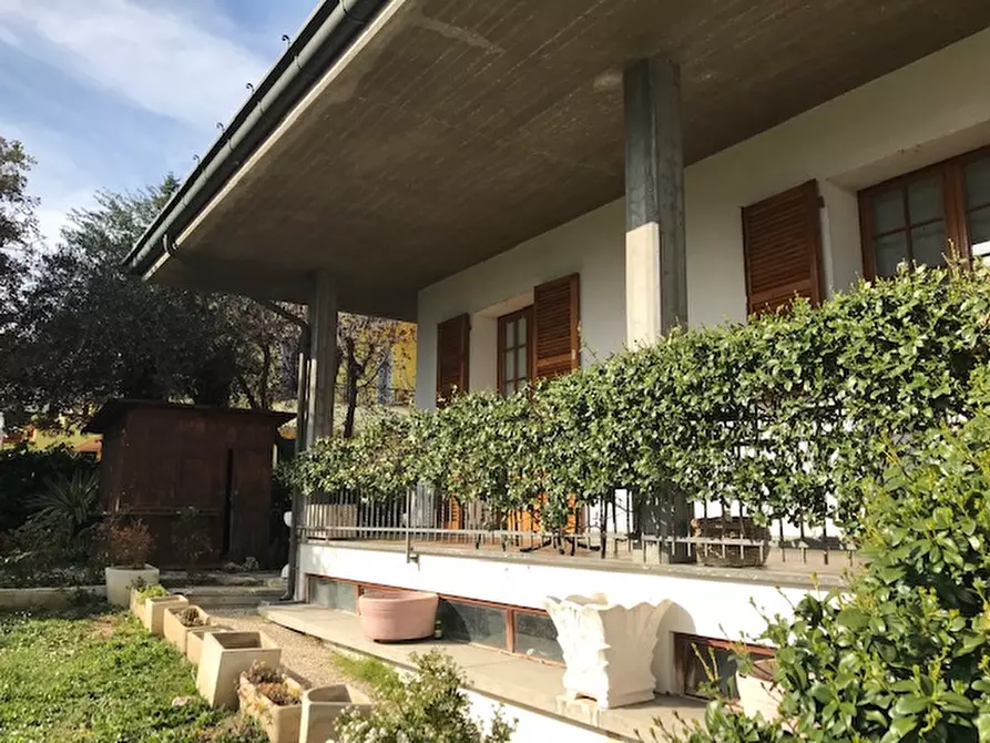 Immagine 1 di Villa in vendita  a Poggio Torriana