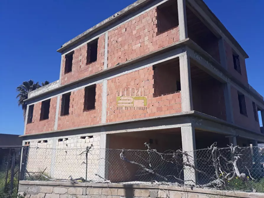 Immagine 3 di Villa in vendita  in Via Sangregorio a Avola