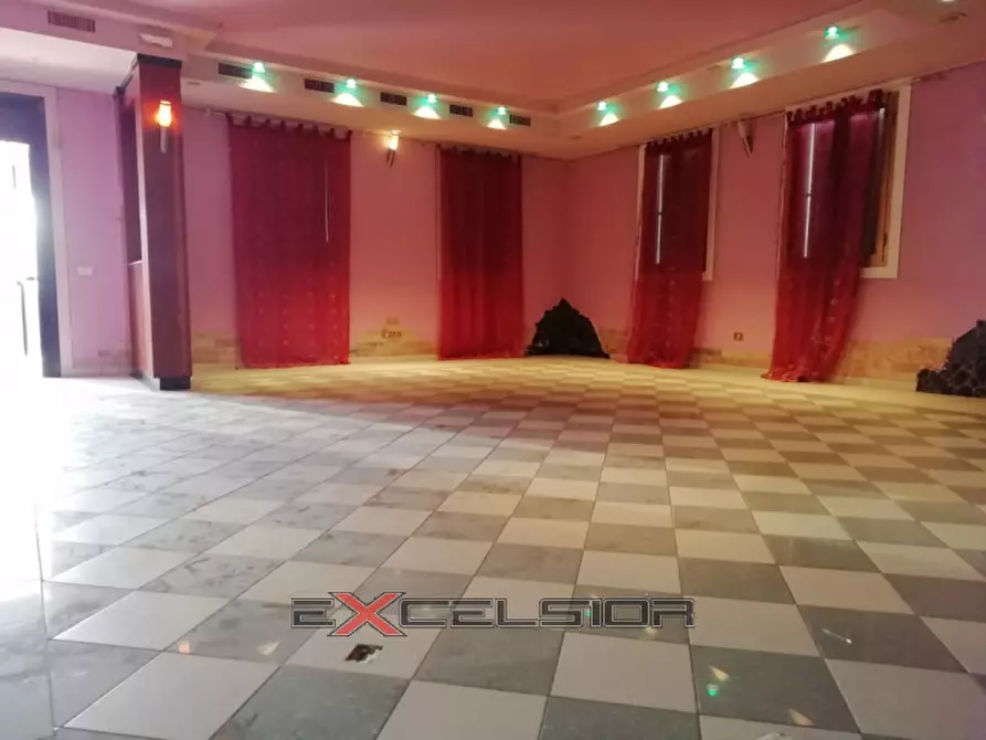 Immagine 2 di Attività commerciale in vendita  in C.so Risorgimento 160 - Porto Viro a Taglio Di Po