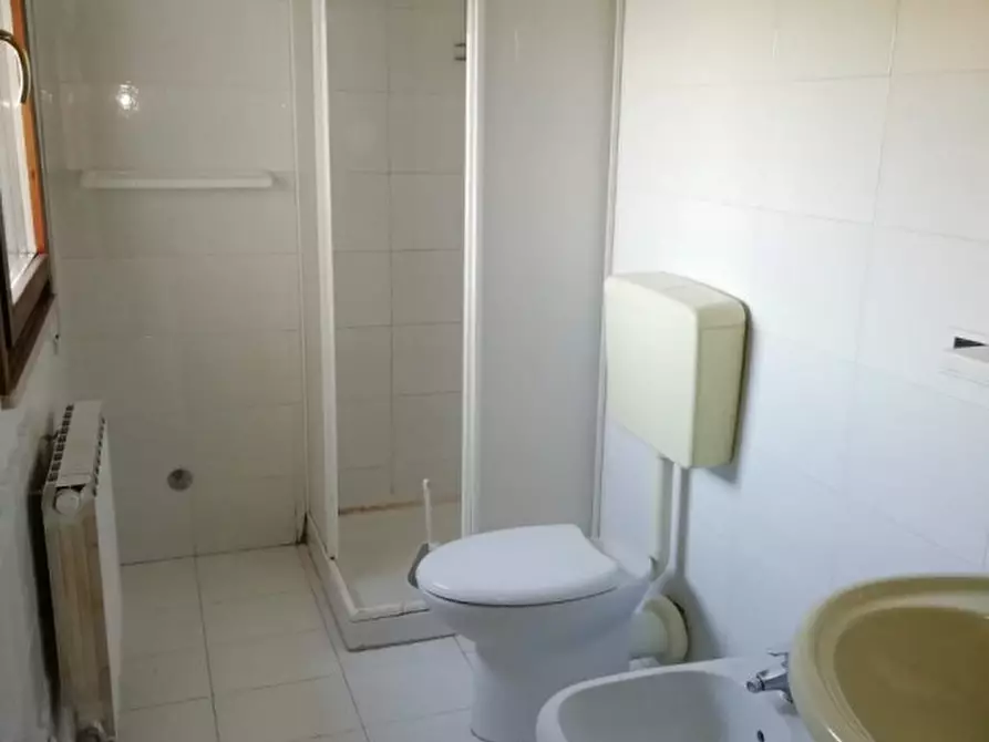 Immagine 12 di Attività commerciale in vendita  in C.so Risorgimento 160 - Porto Viro a Taglio Di Po