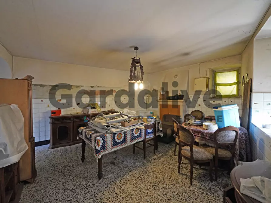 Immagine 10 di Rustico / casale in vendita  in Via Belvedere a Calvagese Della Riviera