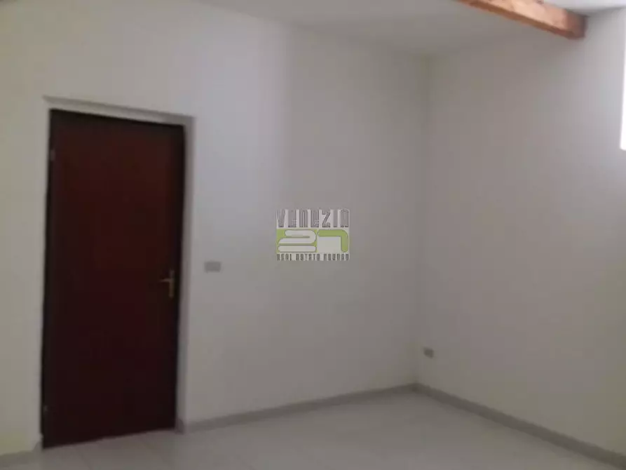 Immagine 7 di Casa indipendente in vendita  a Avola