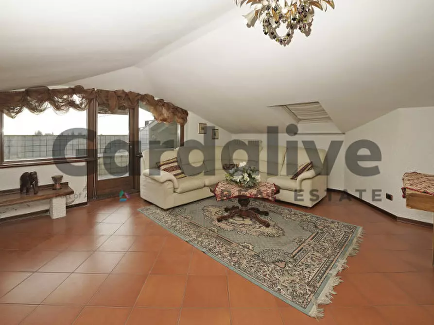 Immagine 2 di Appartamento in vendita  in Via G. Rovetta a Padenghe Sul Garda