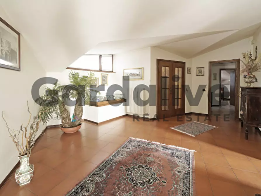 Immagine 11 di Appartamento in vendita  in Via G. Rovetta a Padenghe Sul Garda