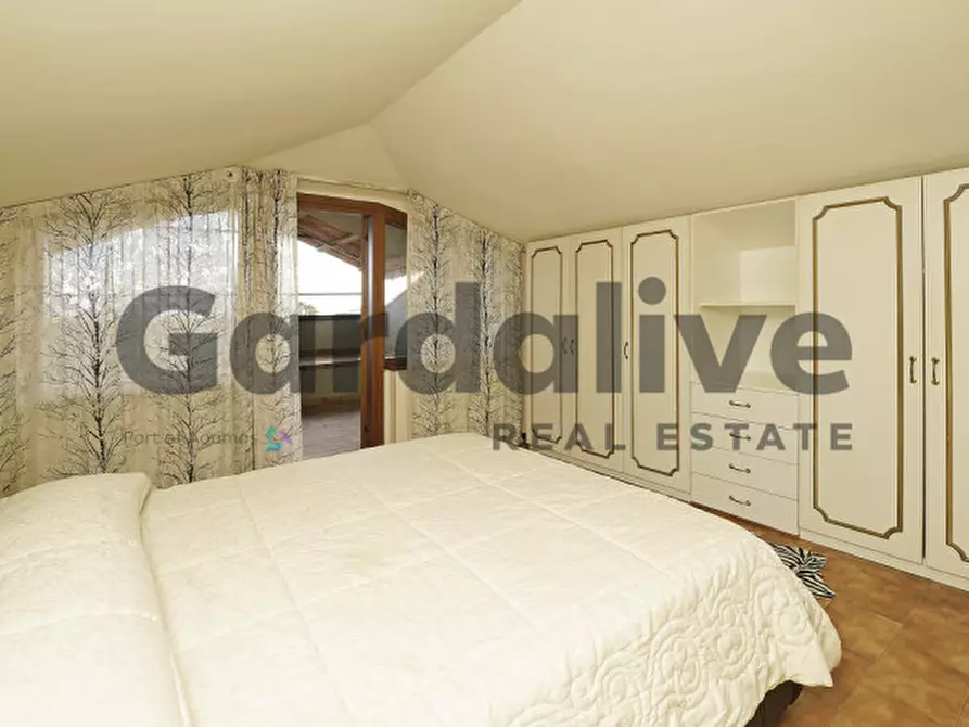 Immagine 22 di Appartamento in vendita  in Via G. Rovetta a Padenghe Sul Garda