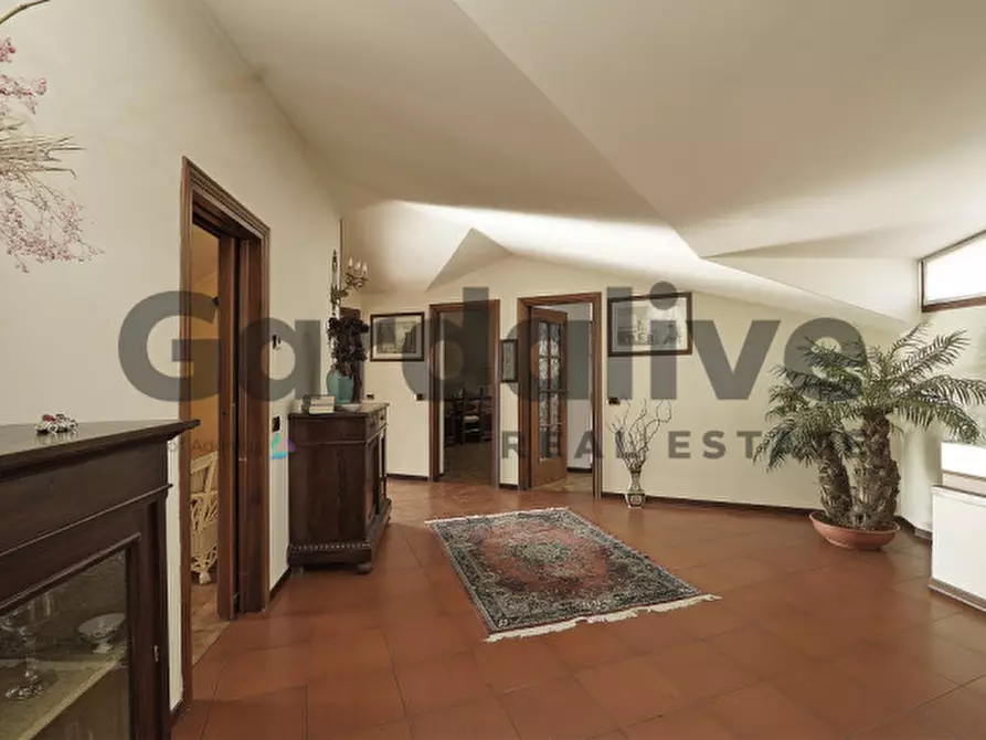 Immagine 26 di Appartamento in vendita  in Via G. Rovetta a Padenghe Sul Garda