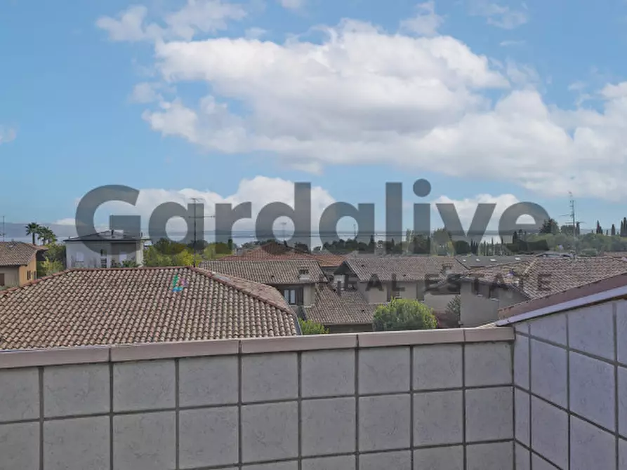 Immagine 29 di Appartamento in vendita  in Via G. Rovetta a Padenghe Sul Garda