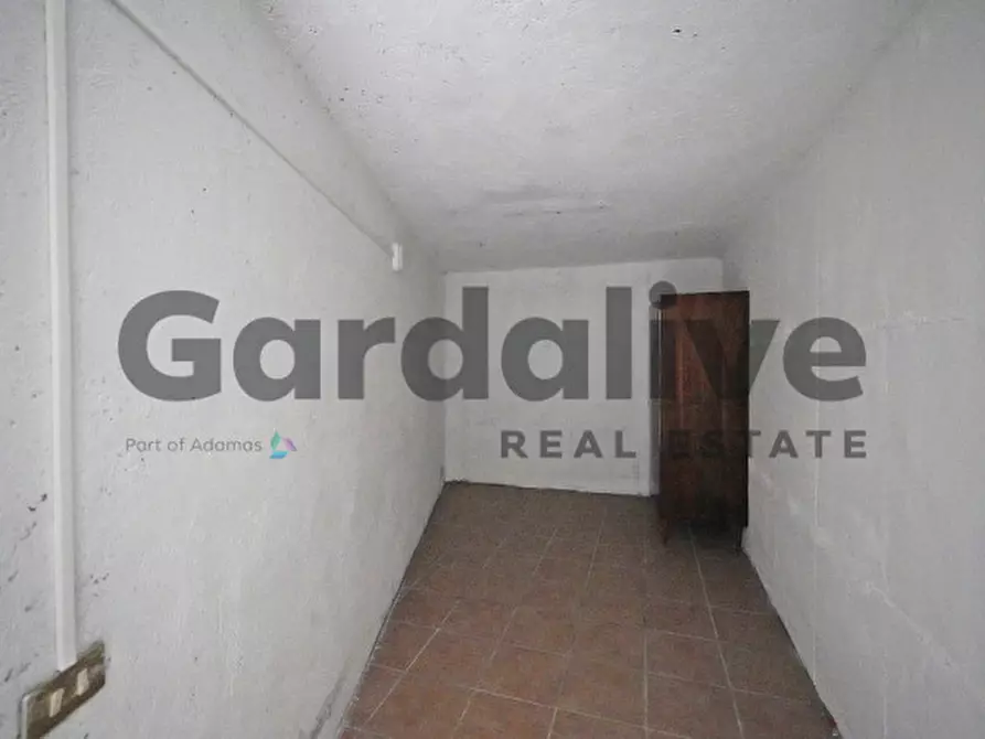 Immagine 30 di Appartamento in vendita  in Via G. Rovetta a Padenghe Sul Garda