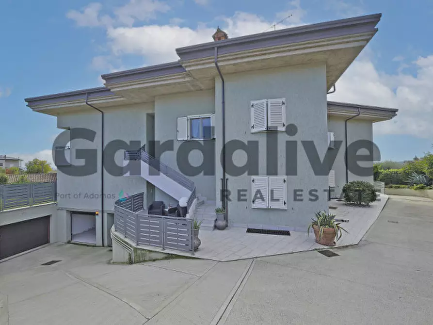 Immagine 33 di Appartamento in vendita  in Via G. Rovetta a Padenghe Sul Garda