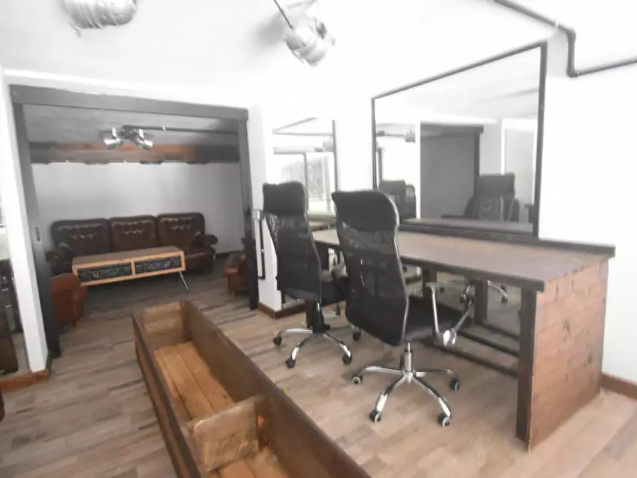 Immagine 9 di Ufficio in vendita  a Quartu Sant'elena