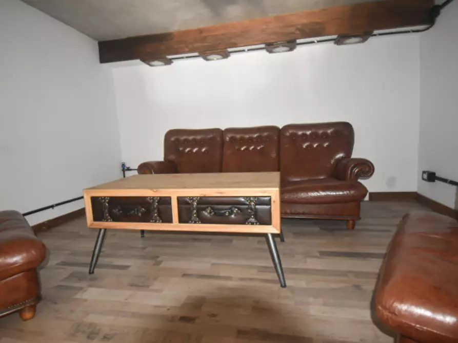 Immagine 12 di Ufficio in vendita  a Quartu Sant'elena