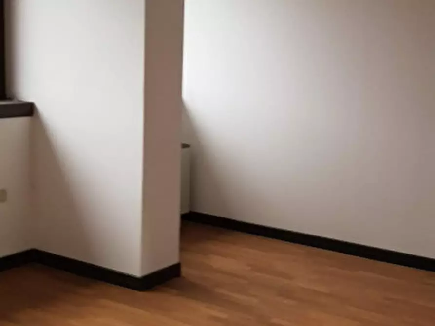 Immagine 4 di Ufficio in vendita  in via btg monte berico a Vicenza