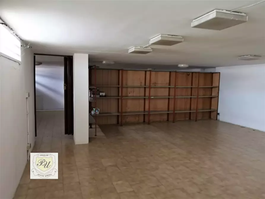 Immagine 8 di Negozio in vendita  a Este