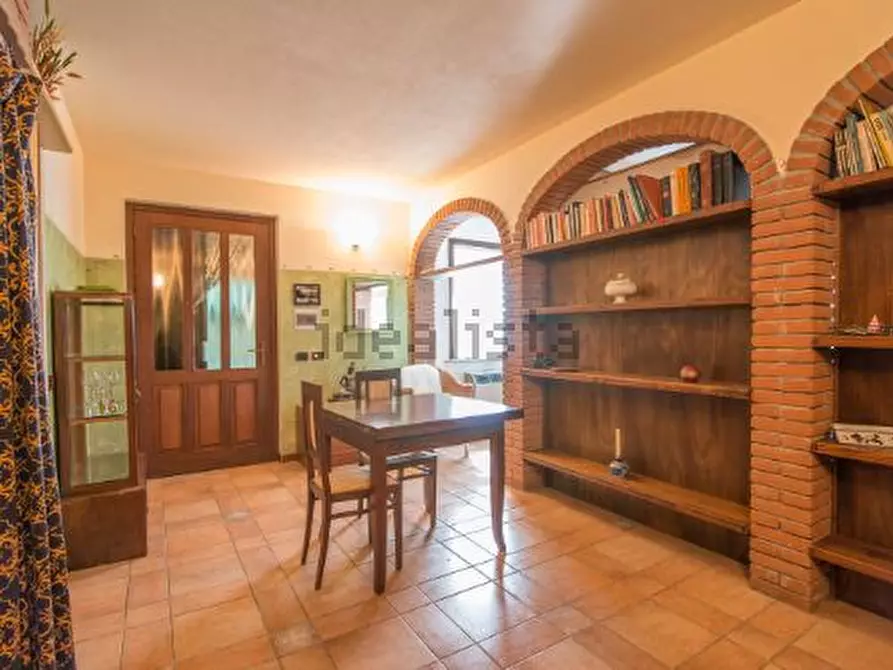 Immagine 22 di Villa in vendita  in Fortunago a Fortunago