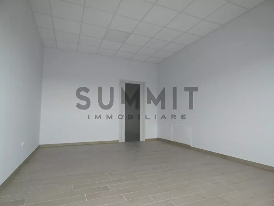 Immagine 9 di Ufficio in affitto  in Santorso a Santorso