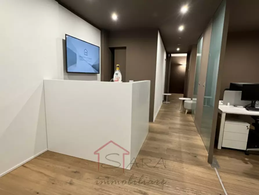 Immagine 15 di Ufficio in affitto  in via Scrovegni a Padova