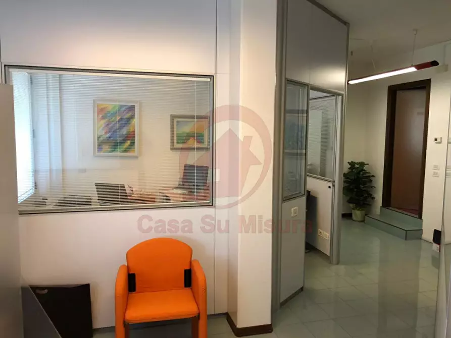 Immagine 12 di Ufficio in vendita  in Via Enrico Medi a Selvazzano Dentro