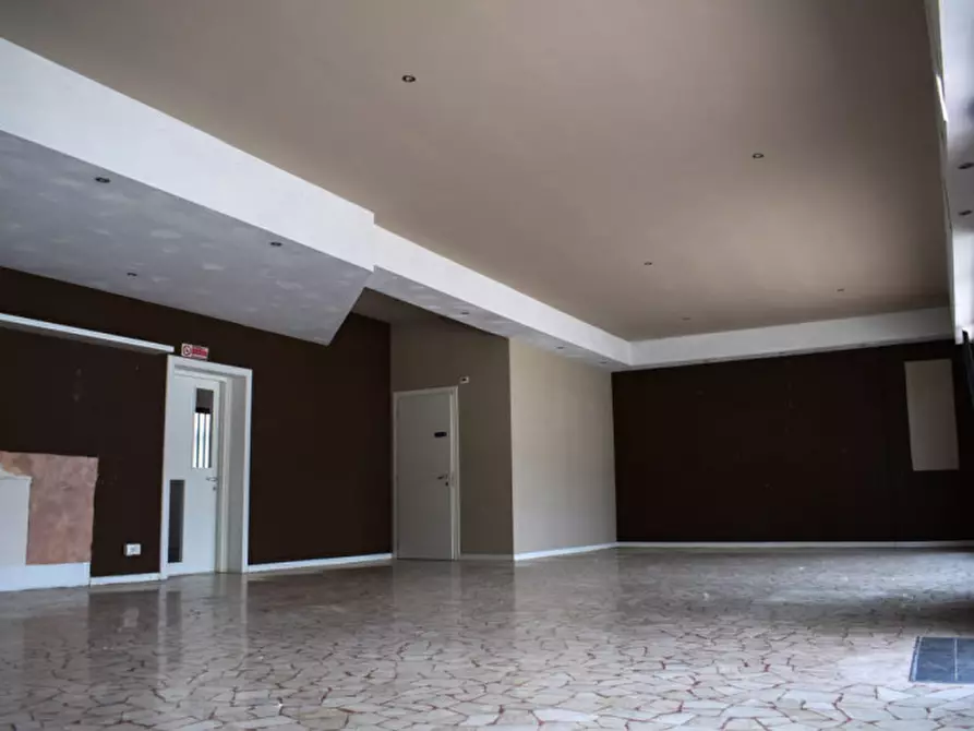 Immagine 1 di Negozio in affitto  a San Giorgio Delle Pertiche