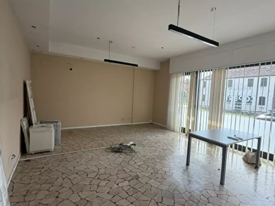 Immagine 1 di Negozio in affitto  a San Giorgio Delle Pertiche