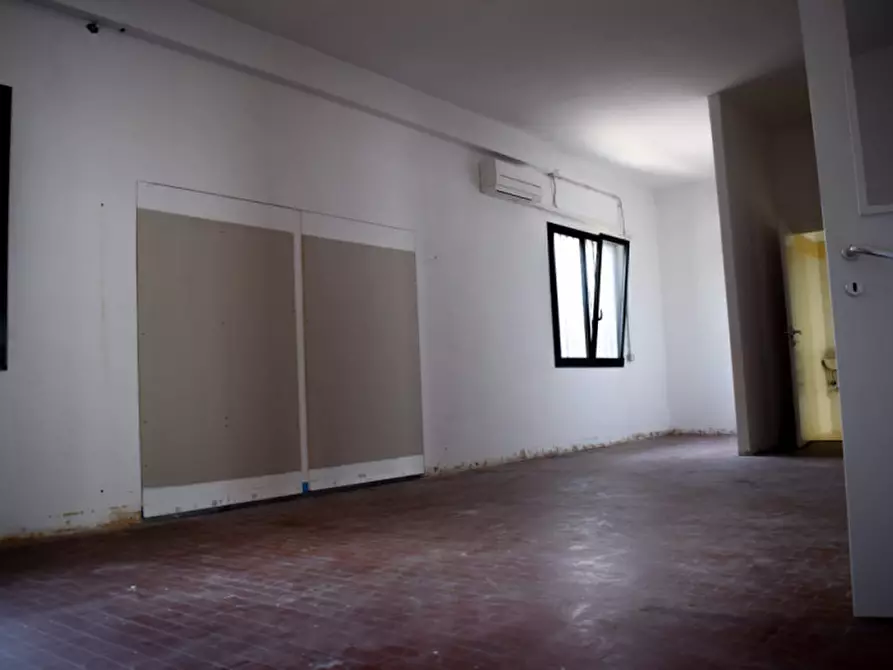Immagine 6 di Negozio in affitto  a San Giorgio Delle Pertiche