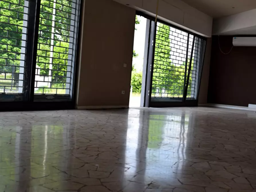 Immagine 7 di Negozio in affitto  a San Giorgio Delle Pertiche
