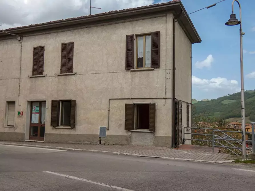 Immagine 2 di Appartamento in vendita  in corso Roma 13 a Lunano