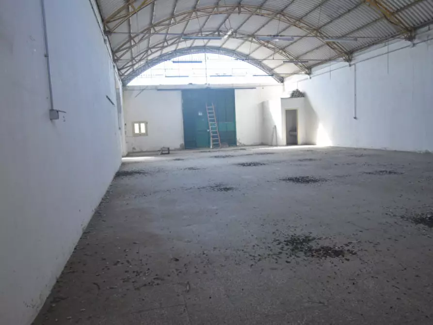 Immagine 5 di Capannone industriale in vendita  a Quartu Sant'elena