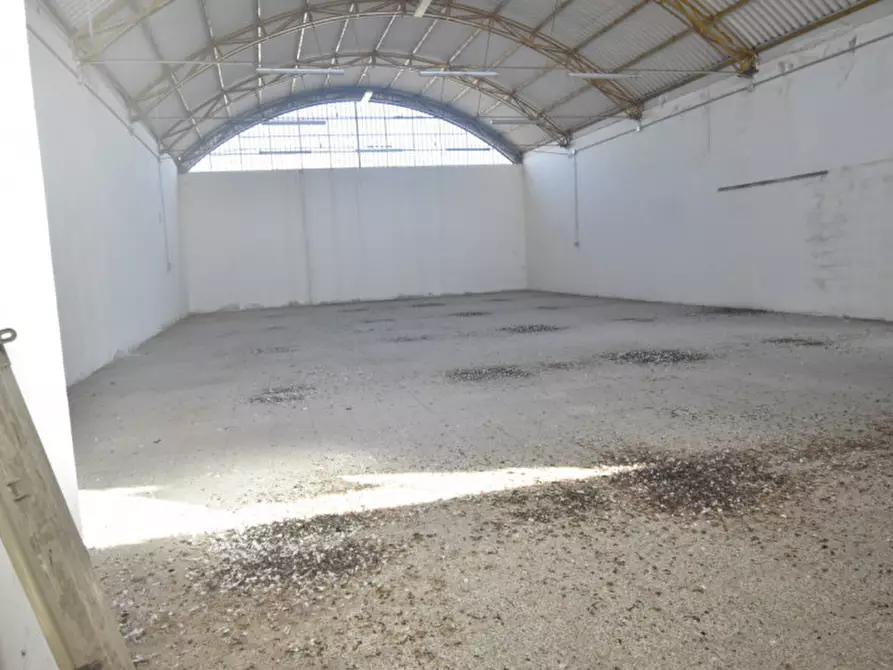 Immagine 7 di Capannone industriale in vendita  a Quartu Sant'elena