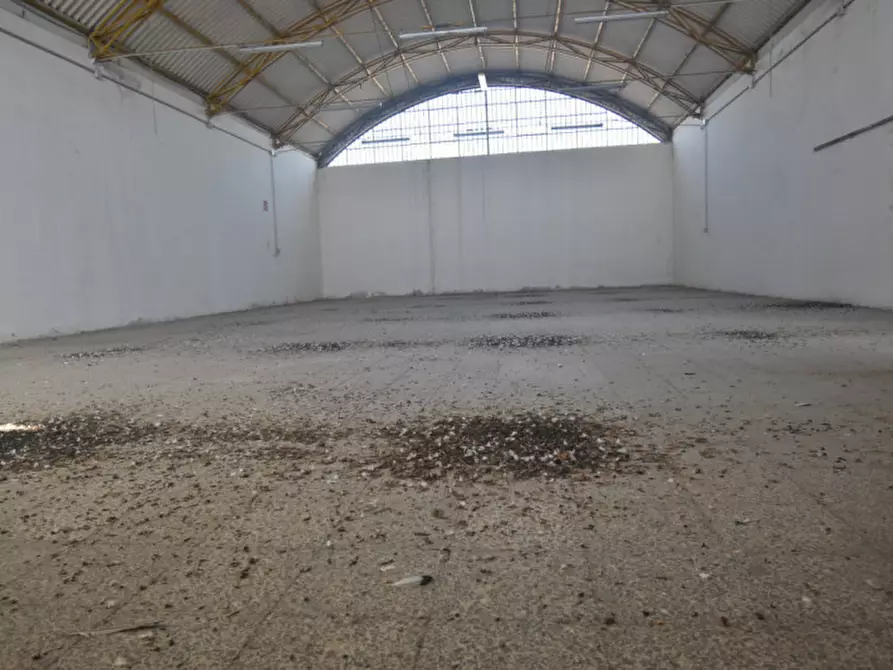 Immagine 9 di Capannone industriale in vendita  a Quartu Sant'elena