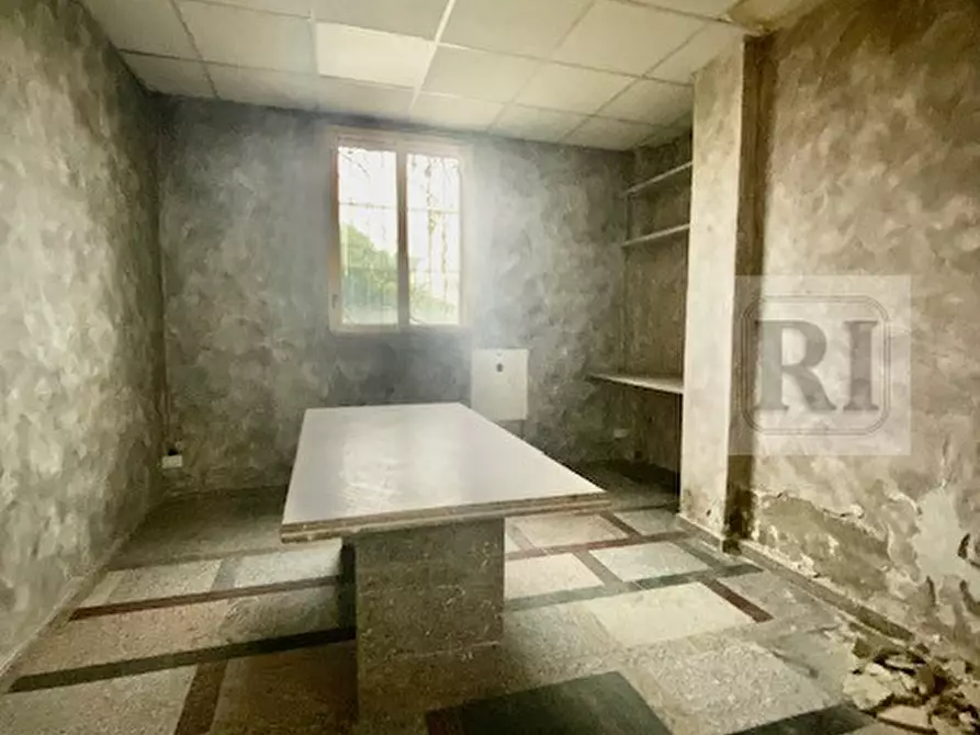 Immagine 6 di Capannone industriale in vendita  a Rubano