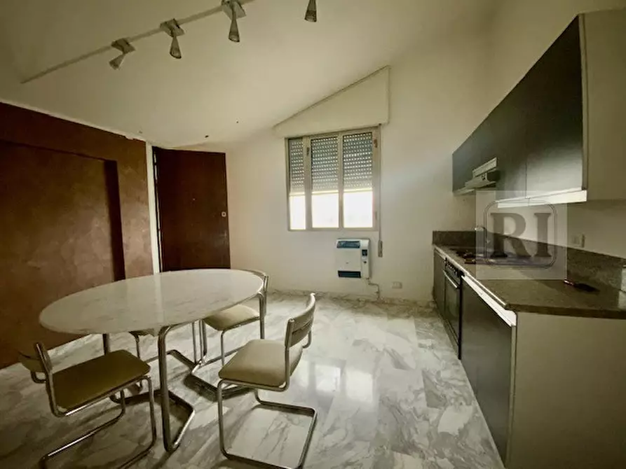 Immagine 12 di Capannone industriale in vendita  a Rubano