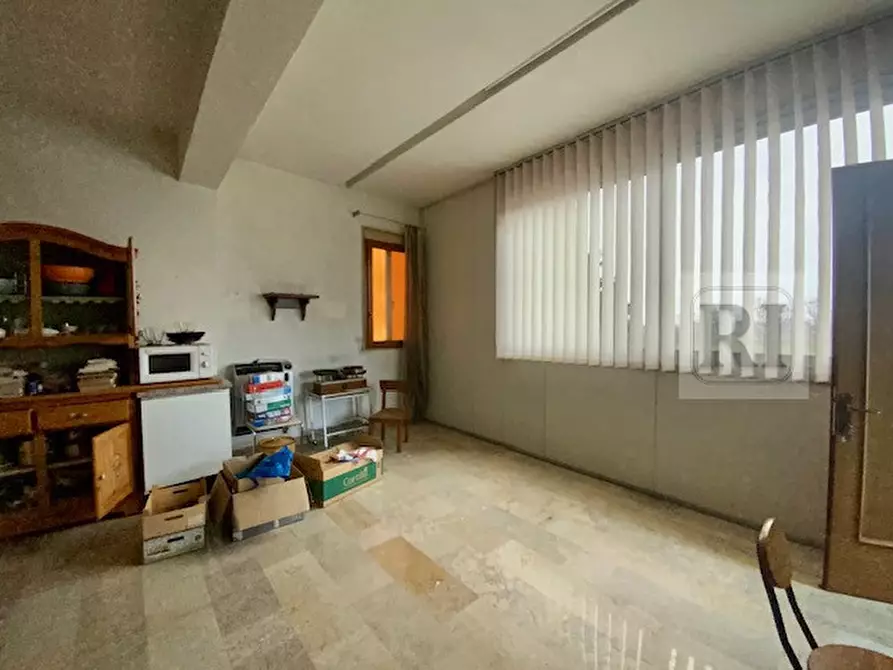 Immagine 16 di Capannone industriale in vendita  a Rubano