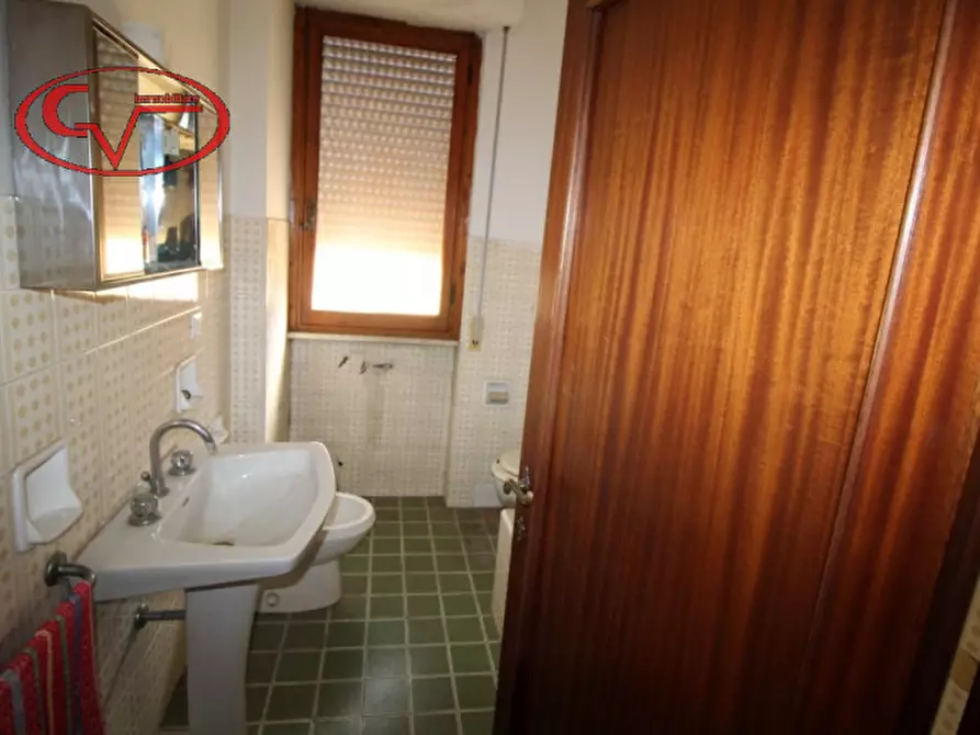 Immagine 14 di Appartamento in vendita  in viale diaz a Montevarchi