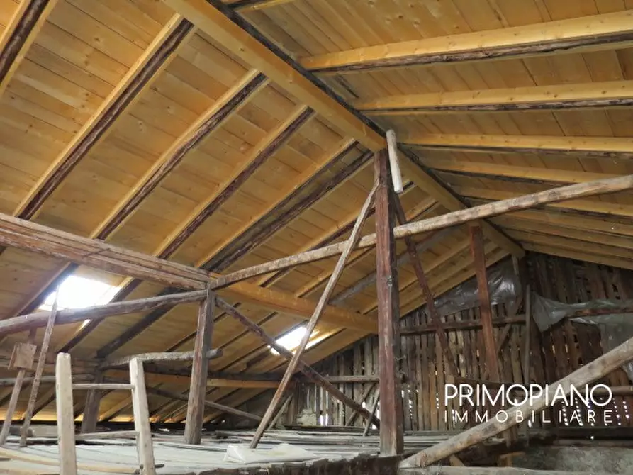 Immagine 4 di Palazzo in vendita  in Sfruz a Sfruz