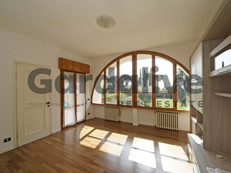 Immagine 4 di Villa in vendita  a Padenghe Sul Garda
