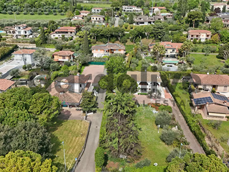 Immagine 53 di Villa in vendita  a Padenghe Sul Garda