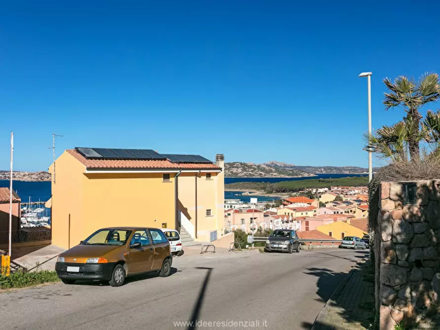 Immagine 26 di Appartamento in affitto  in via dei cisti a Palau