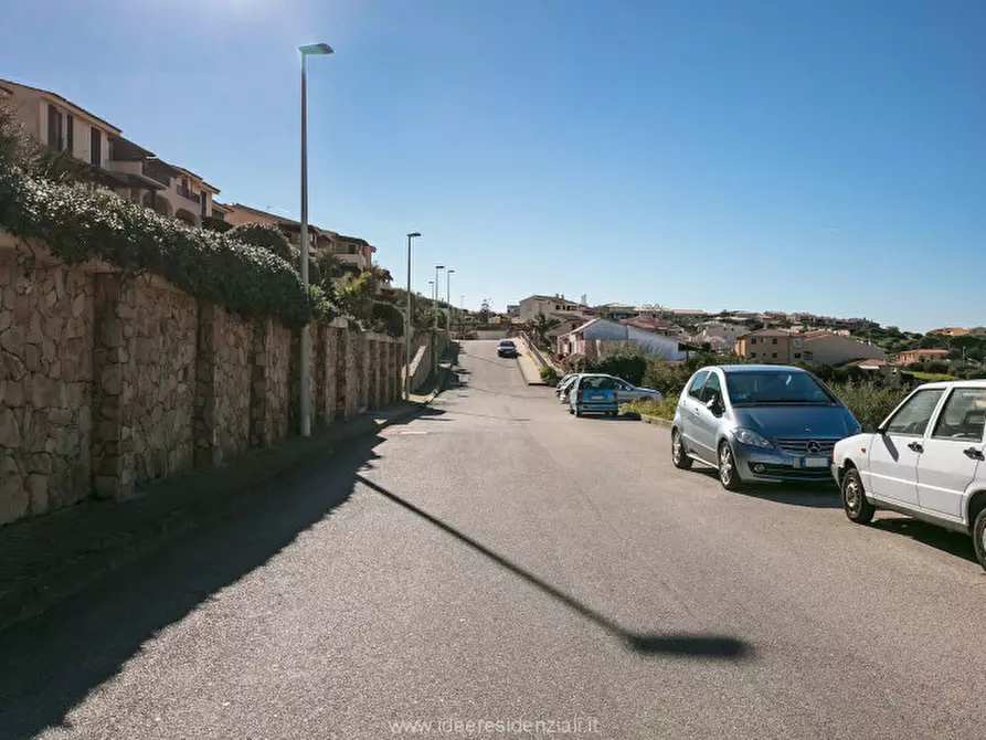 Immagine 29 di Appartamento in affitto  in via dei cisti a Palau